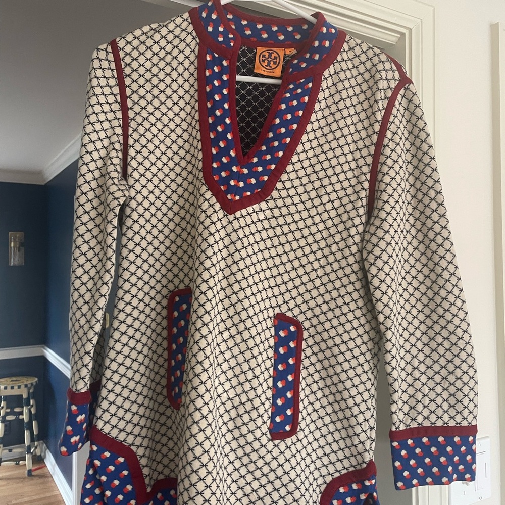 Tory Burch gorgeous Cream & Navy Printed Tunic vibrant colors luxury medium